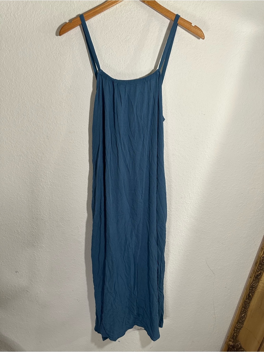 NWT BloomChic Backless Flowy Cami Plain Midi Dress With Pockets in Blue $29.99